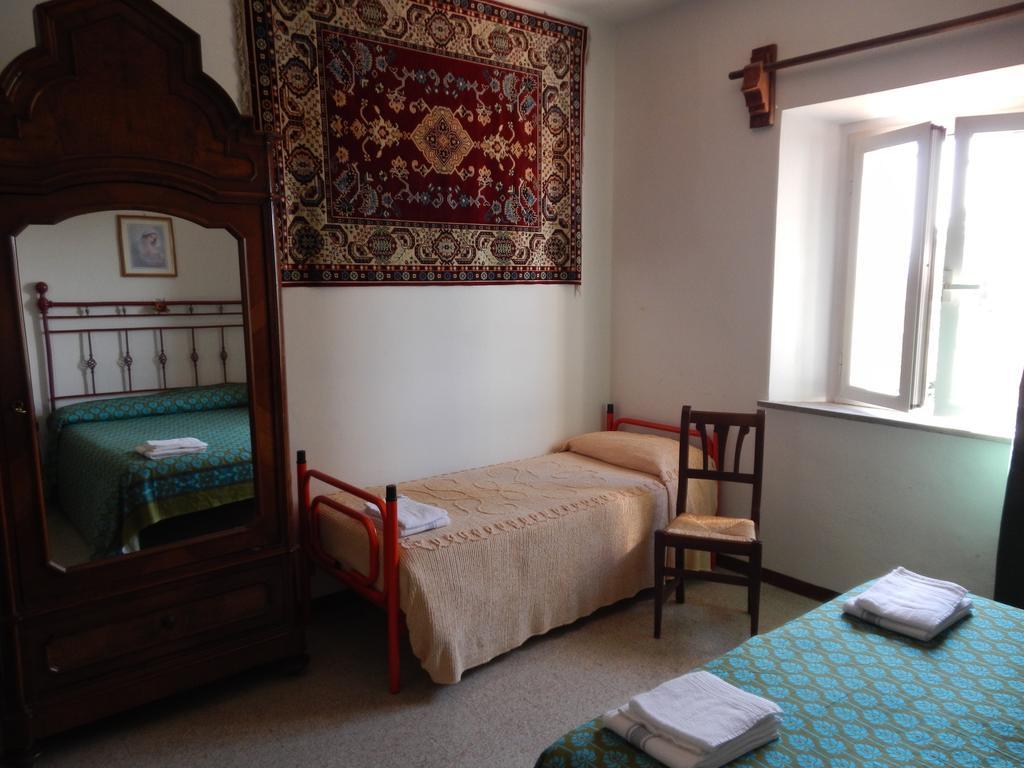 Residence Il Colle Collestrada Стая снимка