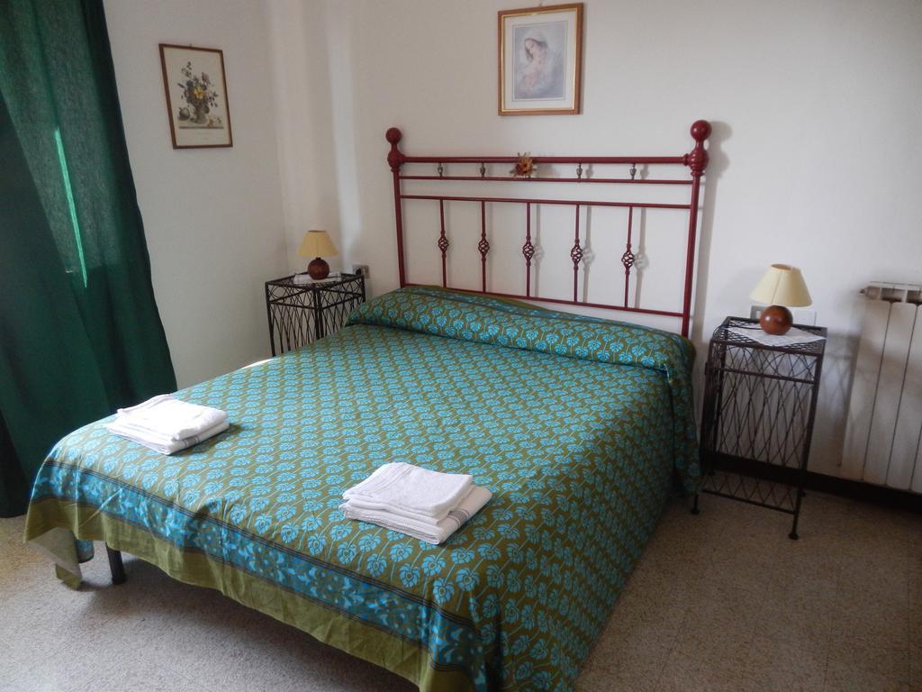 Residence Il Colle Collestrada Стая снимка