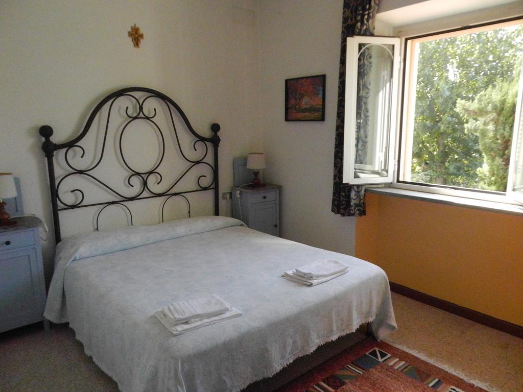 Residence Il Colle Collestrada Стая снимка