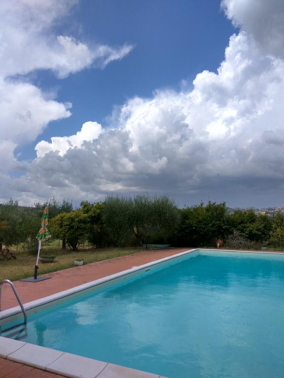 Residence Il Colle Collestrada Екстериор снимка