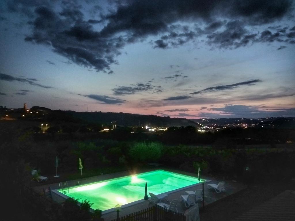 Residence Il Colle Collestrada Екстериор снимка